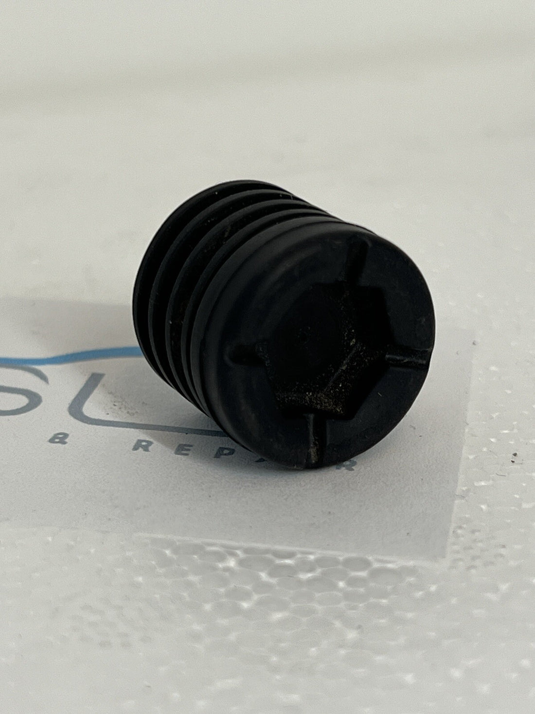 New Auto 2PCS Hood Bumper Cushion 1090735‑00‑C Rubber For Model 3