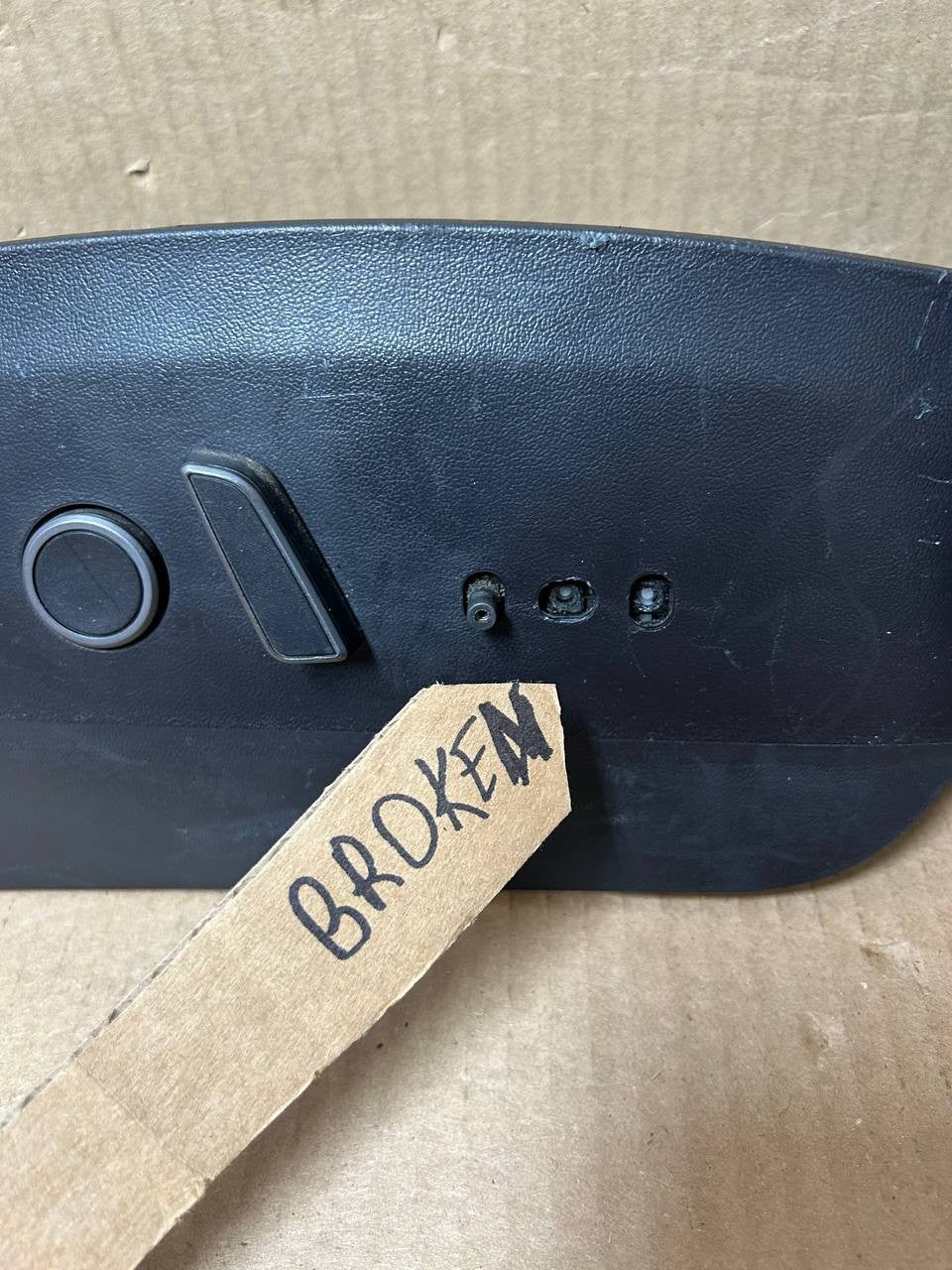 ✅17-23 Model 3/Y Front Right 1st Row Seat Switch 155185501A /broken button