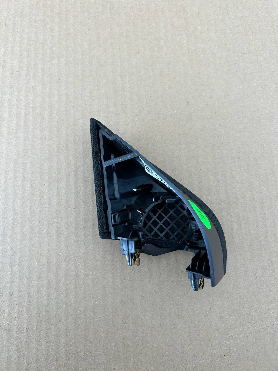 ✅2017-2023 Tesla Model 3 Front Door Corner Cover Trim Panel Right 1784662-00-A