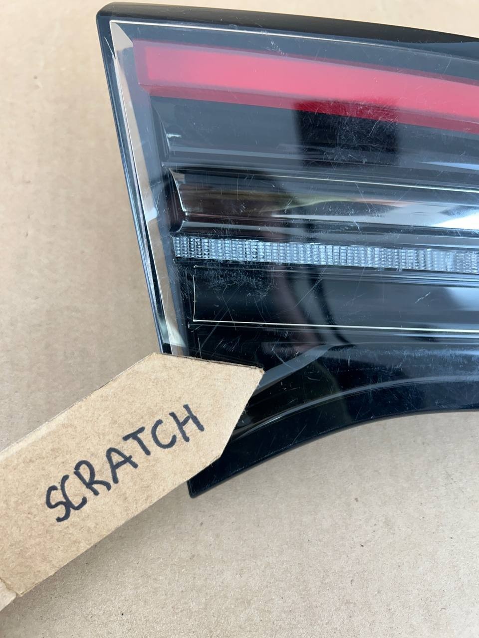 ✅OEM 17-23 Tesla Model Y/3 Rear Left Side Tail Light 3 Pin 107740300 w/scratches