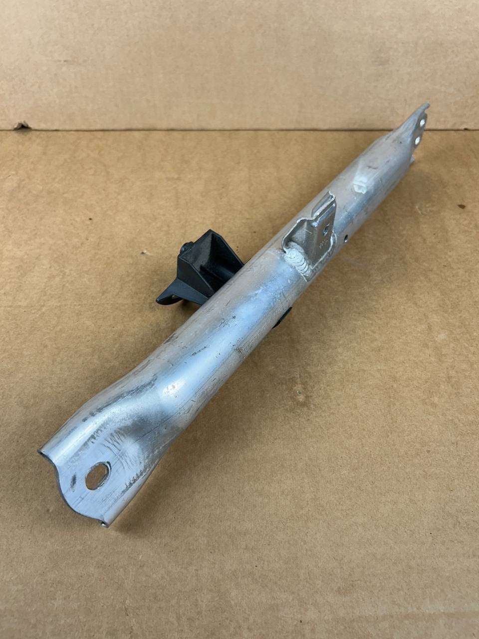 ✅ 12-15 Tesla Model S Front Left Tower Brace Mount Support Bracket 1003617-00-C