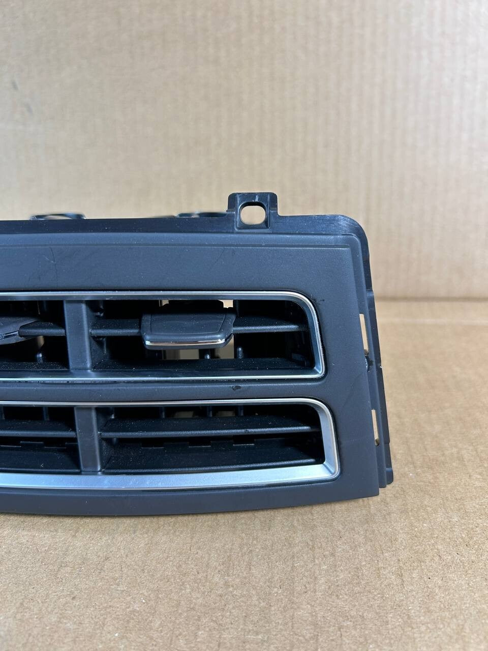 ✅ TESLA MODEL S (2012-2015) CENTER CONSOLE REAR AC VENT OEM 6006016-00-D