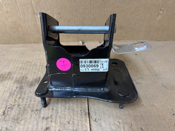 ✅21-26 Tesla Model S Front Bumper Reinforcement Bar Left Bracket 1553860