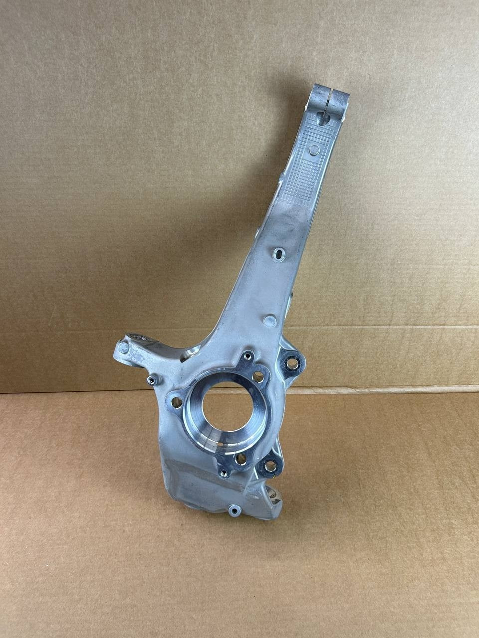 ✅2020-2024 Tesla Model Y Front Left Knuckle 1188311-00-D