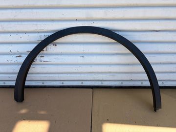 ✅20-24 Tesla Model Y Rear Right Fender Garnish 1494188-00-B /scratched