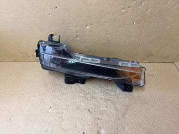 ✅17-23 Tesla Model Y/3 Front Right Fog Light 2 Pin 1077390-00-E /damaged