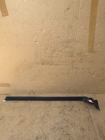 ✅2017-2023  Tesla Model 3 Front Left Door Inner Belt Seal 1007656