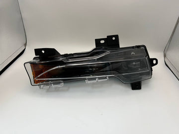 ✅NEW! 17-23 Tesla Model 3/Y Front Right Turn Signal Light 1077390