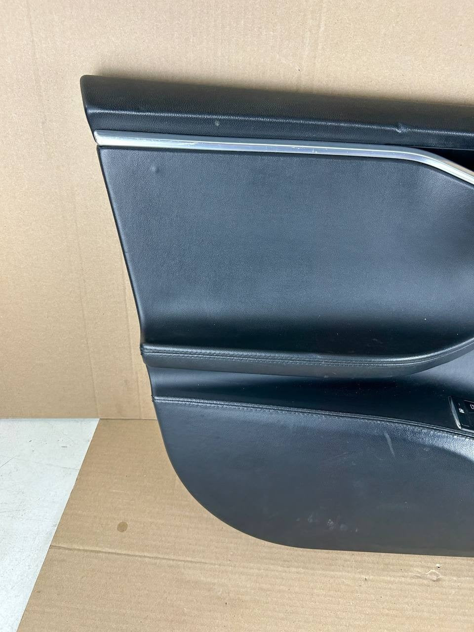 ✅12-20 Tesla Model S Front Left Interior Door Panel Trim Card Cover 1007949-00