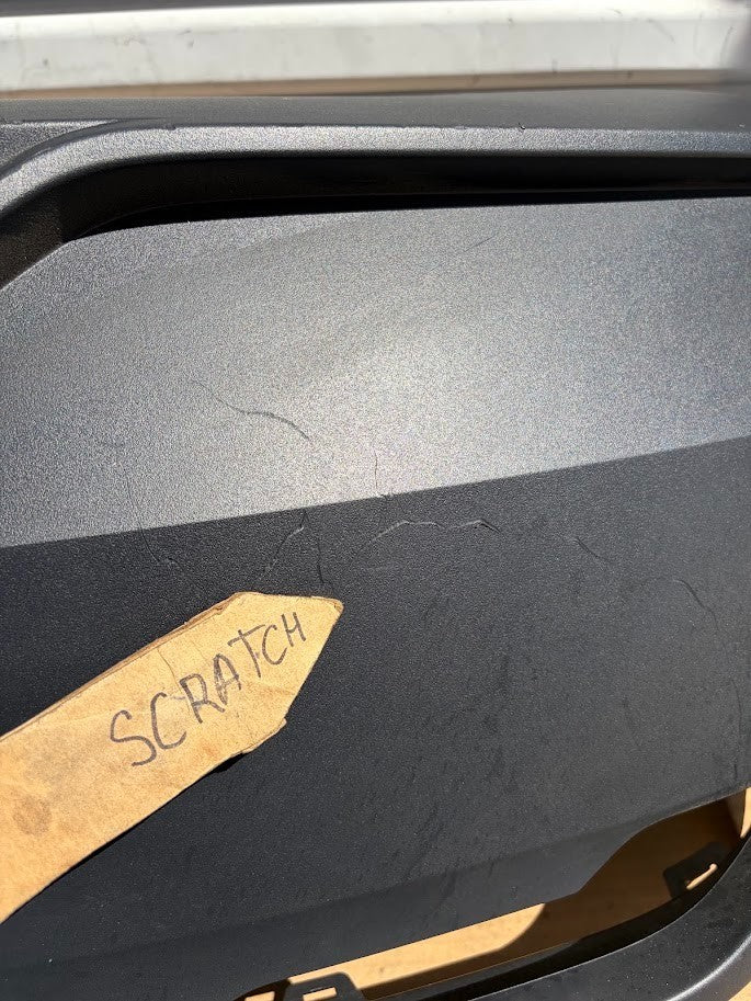✅25-26 Tesla Model Y Juniper Bumper Fascia Rear Lower 1949200-04-C /scratched