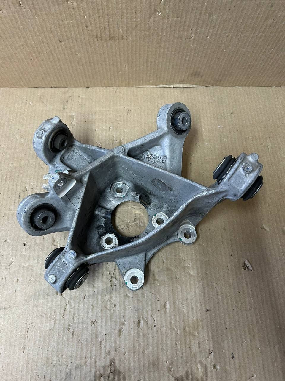 ✅ OEM Tesla 2020-2023  Model Y Rear Left LH Steering Knuckle 1288411-00-A