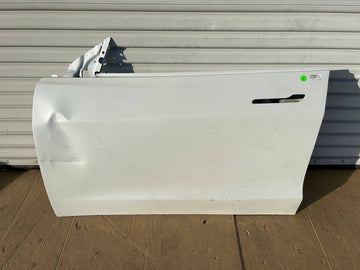 ✅ 17-23 Tesla Model 3 Front Left Side Door Shell White w/dent and scratches
