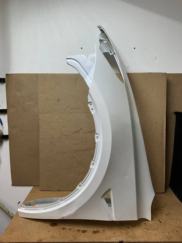 ✅2017-2024 Tesla Model Y Front Left Side Fender White w/dent and scratches