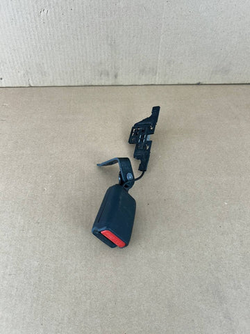 ✅ 2017-2023 Tesla Model 3 Rear Driver Left 2nd Row Seat Belt Buckle 1085939-01-E