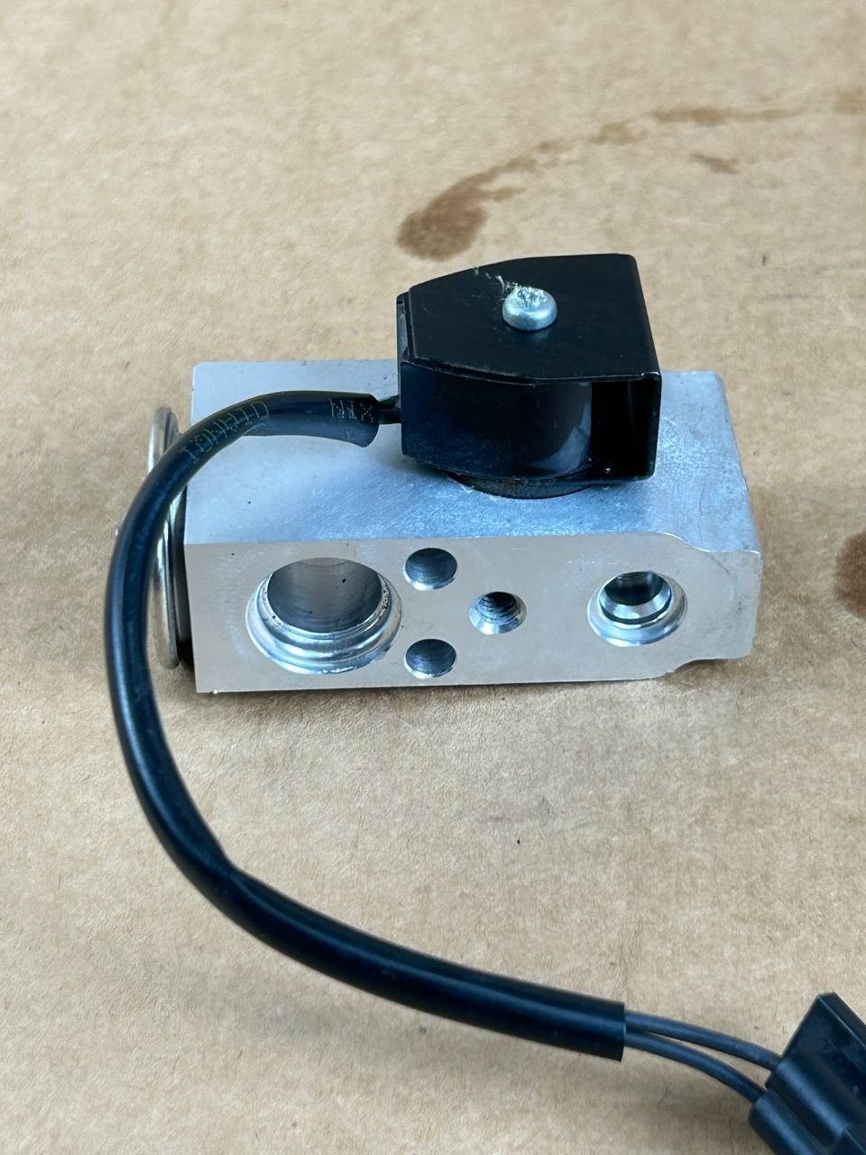 ✅ 12-20 Tesla Model S X A/C Line TXV Evaporator Valve w/ Solenoid 6008481-00-A