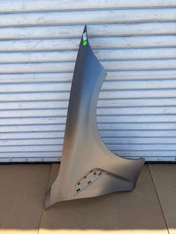 ✅ 21-25 BMW M3 G80 Front Right Fender Panel Silver 8098588-04 /cracked
