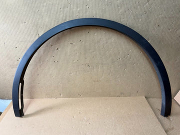 ✅ 2020-2024 Tesla Model Y OEM Front Fender Garnish Left Driver 1494185-00-C