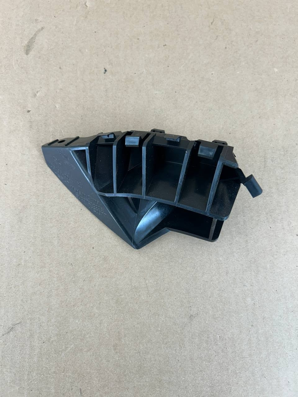 ✅NEW! 12-18 Tesla Model S Front Right RH Bumper Fender Bracket 1095496-00-A OEM