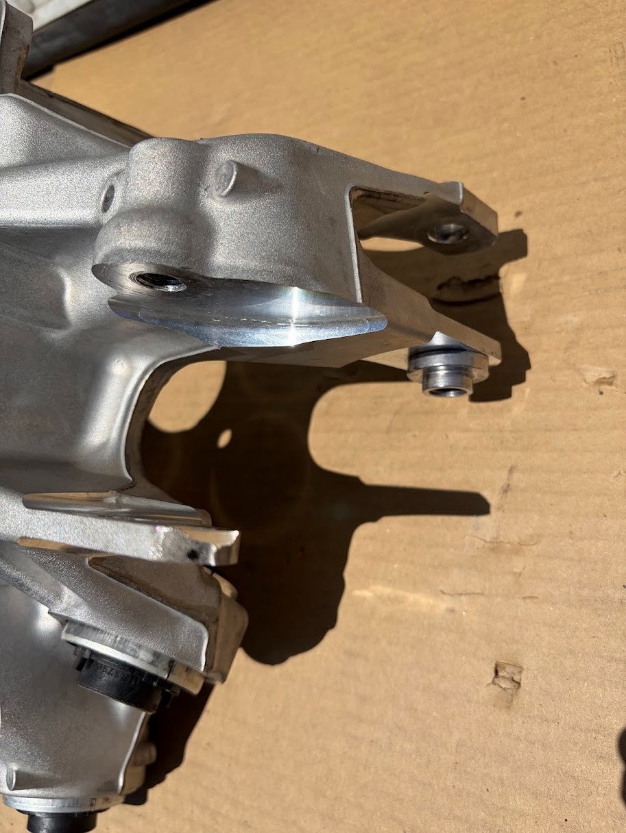 ✅ 26-27 Tesla Model X Rear Right Spindle Knuckle 2620416-00-B