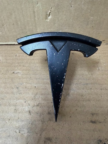 ✅ 16-26 Tesla Model X MX Front Bumper Grille Emblem Badge Logo 1047884-00-D