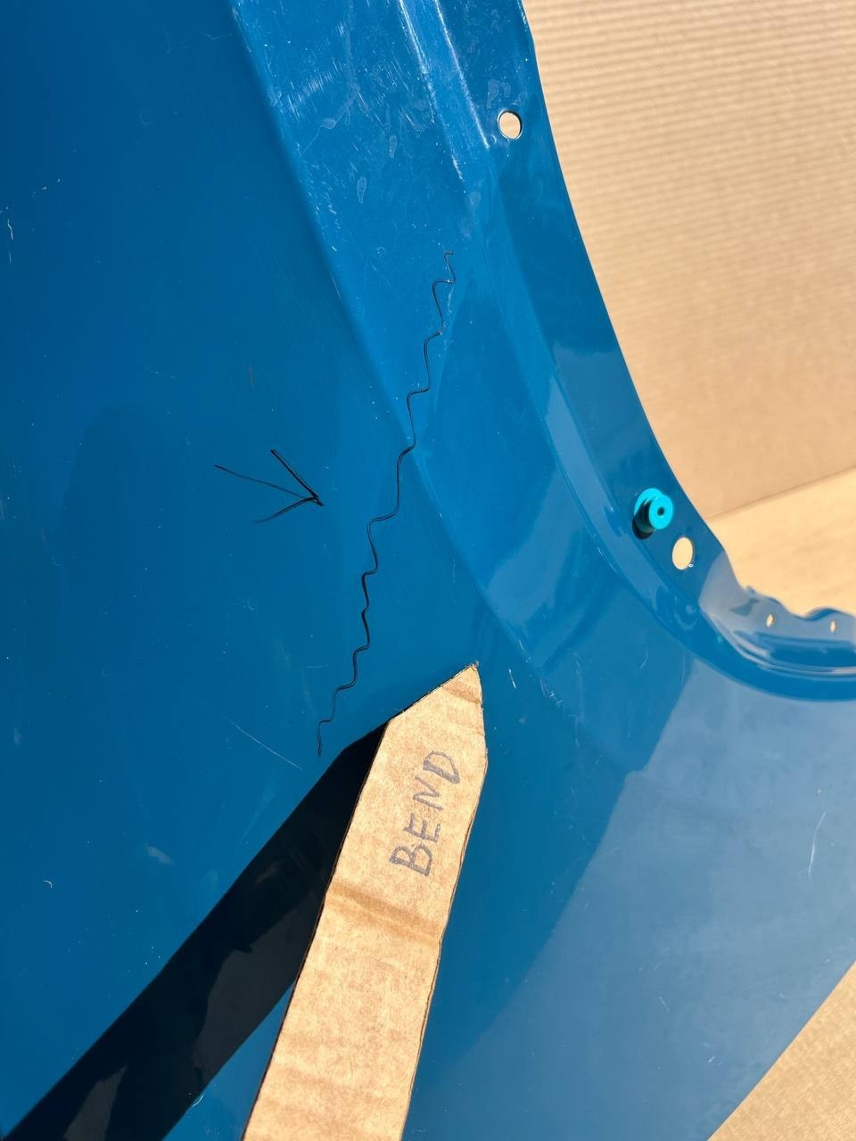 ✅2021-2024 Rivian R1T R1S Front Right Side Fender Blue OEM /bend