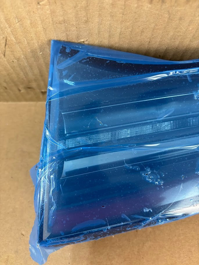 ✅NEW! 2017-2020 Tesla Model 3 Right Inner Tail Light 3 Pin 1077402-00-G