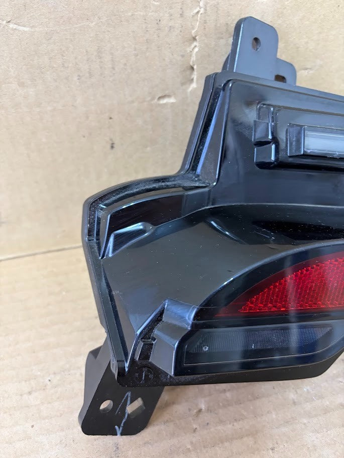 ✅2025 Tesla Model Y Juniper Rear Left Fog Lamp 1979444-10-D