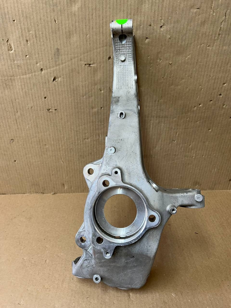 ✅ 20-24 Model Y Front Passenger Suspension Spindle Knuckle Right RH 1188316-00-E
