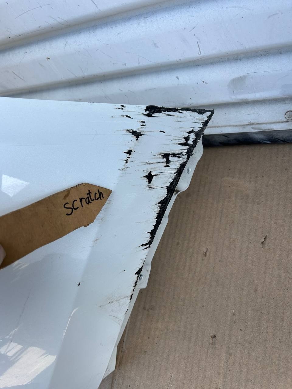 ✅ 20-22 Tesla Model Y Rear Bumper Cover Pearl White No Sensors w/scratches