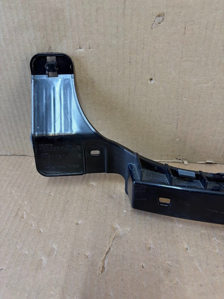 ✅ 2017-2023 Tesla Model 3 Rear Bumper Center Support Mount Bracket 1083994-00-G