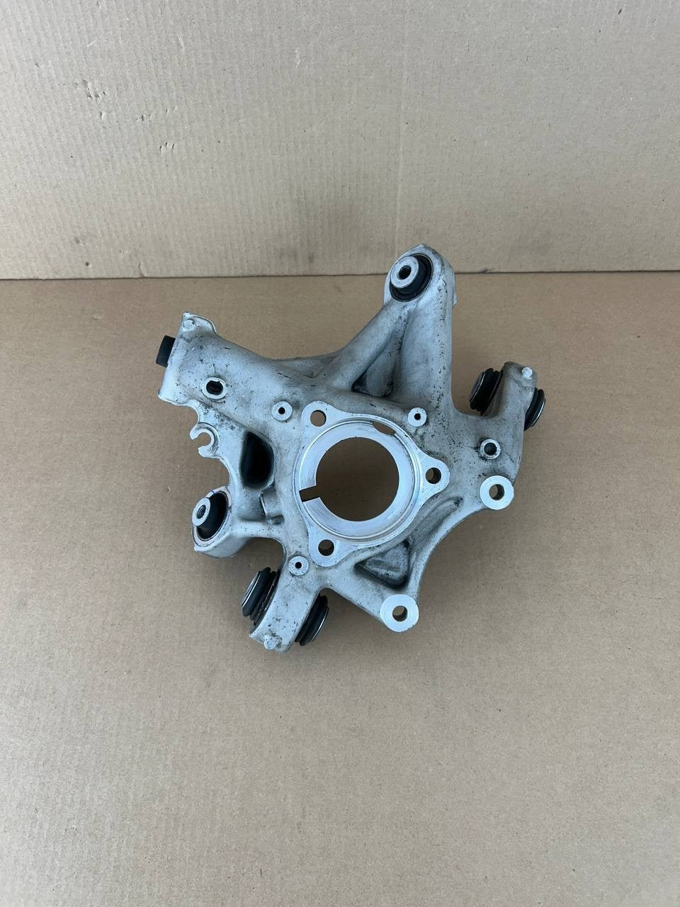 ✅17-23 Tesla Model 3 Rear Right Spindle Knuckle 1044416-00-F