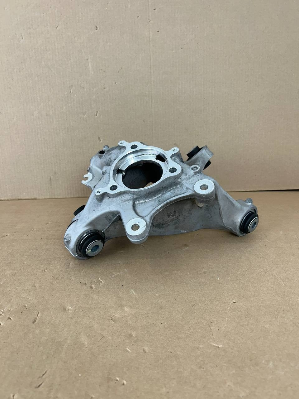 ✅2020 2021 2022 Tesla Model Y Rear Suspension Spindle Knuckle Right 1188416-00-F