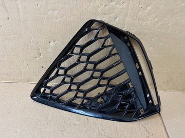 ✅2019 Audi RS6/RS7 Right Bumper Grille Molding 4K8807682D