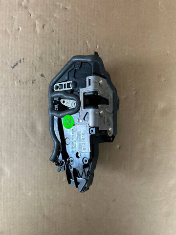 ✅OEM 20-24 BMW 430i Front Right Passenger Side Door Lock Latch Actuator 45423123