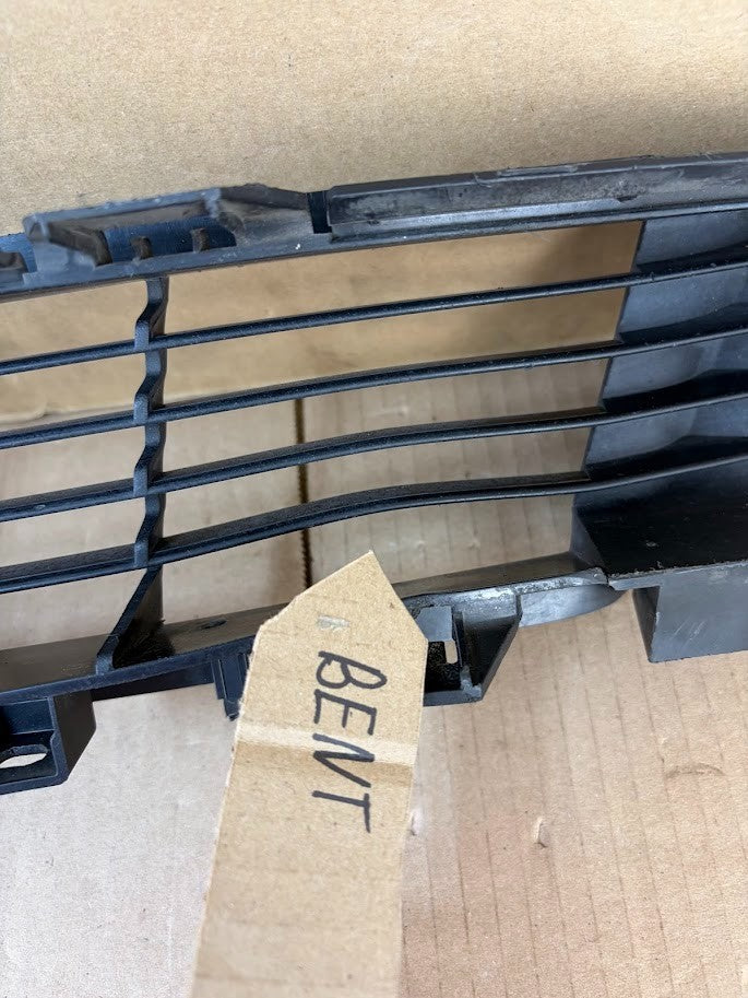 ✅2017-2022 Tesla Model 3 Front Bumper Lower Grille 1085927-00-C /bent