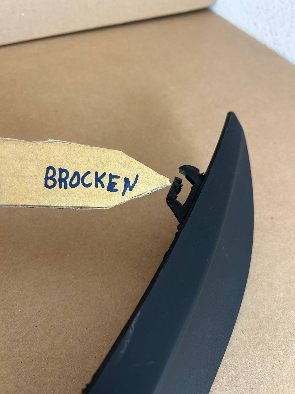 ✅2017-2023 Tesla Model 3 Rear Bumper Lower Spoiler Valance 1103035 /broken