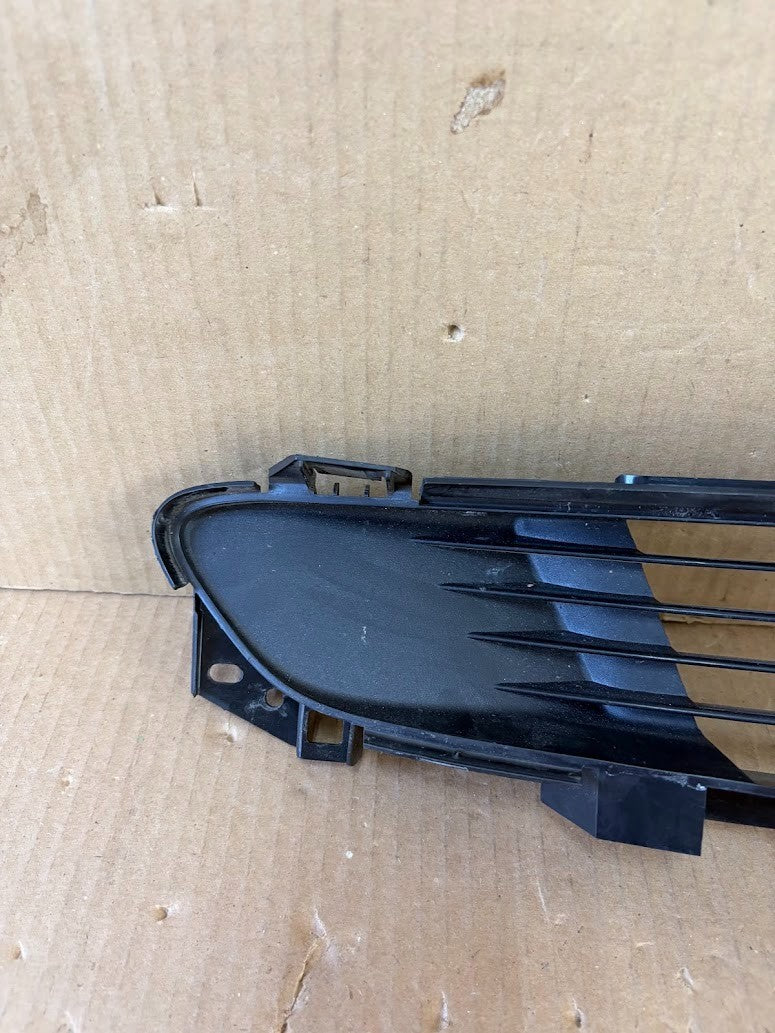 ✅ 2017-2022 Tesla Model 3 Front Bumper Lower Grille 1085927-00-C