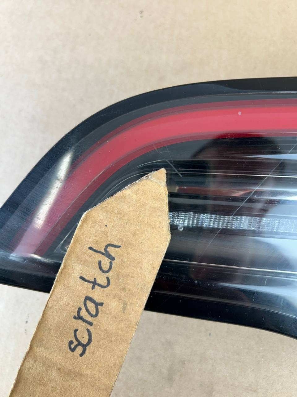 ✅ 21-23 Tesla Model 3/Y 4-Pin Inner Tail Light Right Side 1502089-00-B /scratch