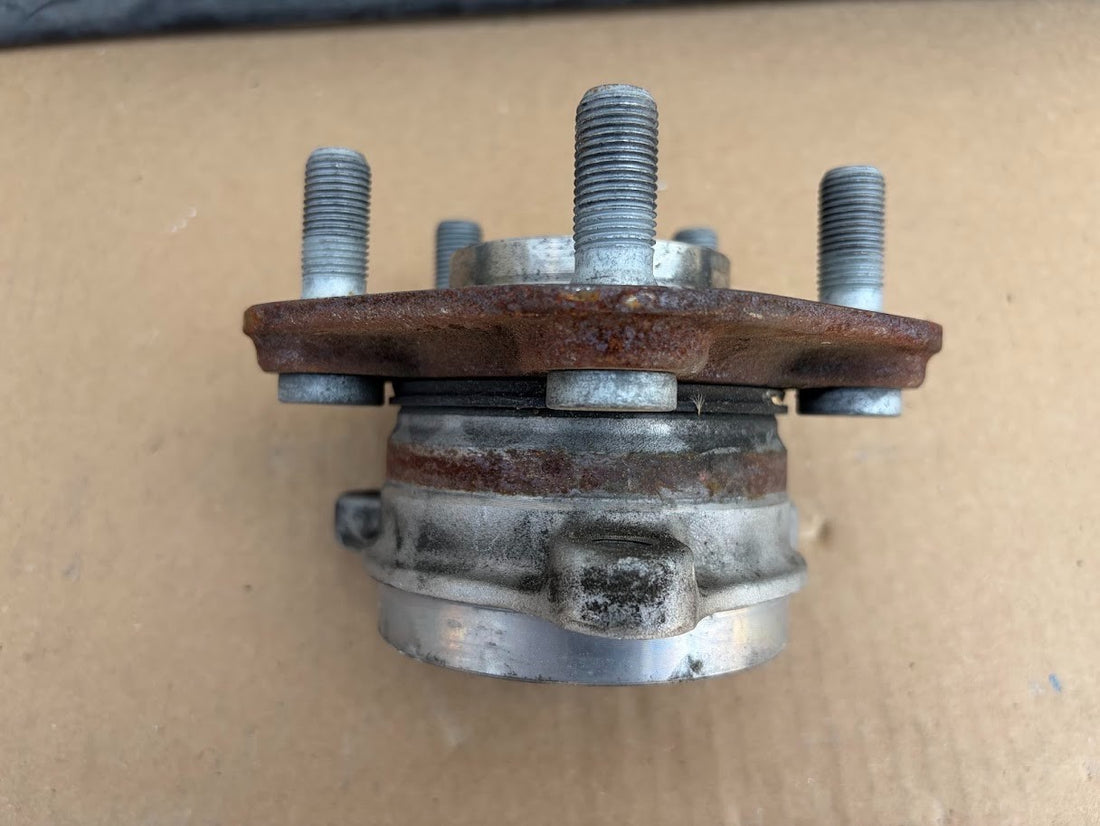 ✅17-23 Tesla Model 3/Y Rear Wheel Hub 1044122-00-E