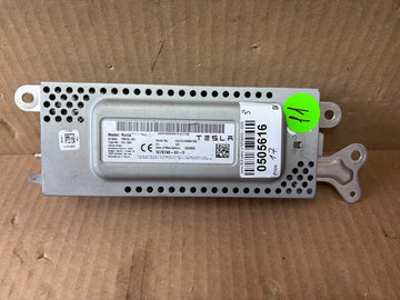 ✅ 2017-2023 Model 3 Harman Becker FM HD Audio Radio Receiver Module 1079749-00-D