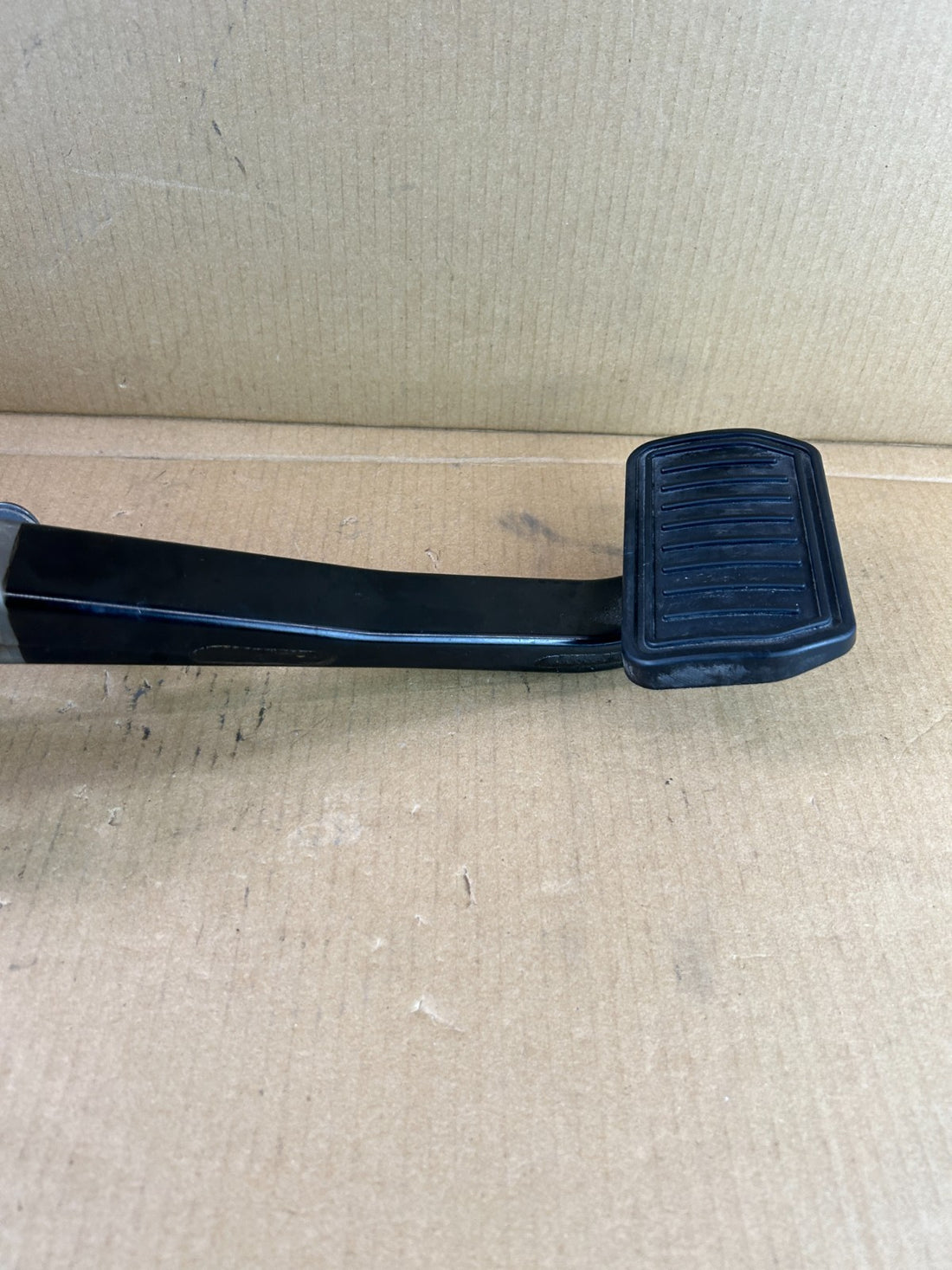 ✅2012-2015 Tesla Model S Driver Brake Pedal and Bracket Assembly 6006455-00A OEM