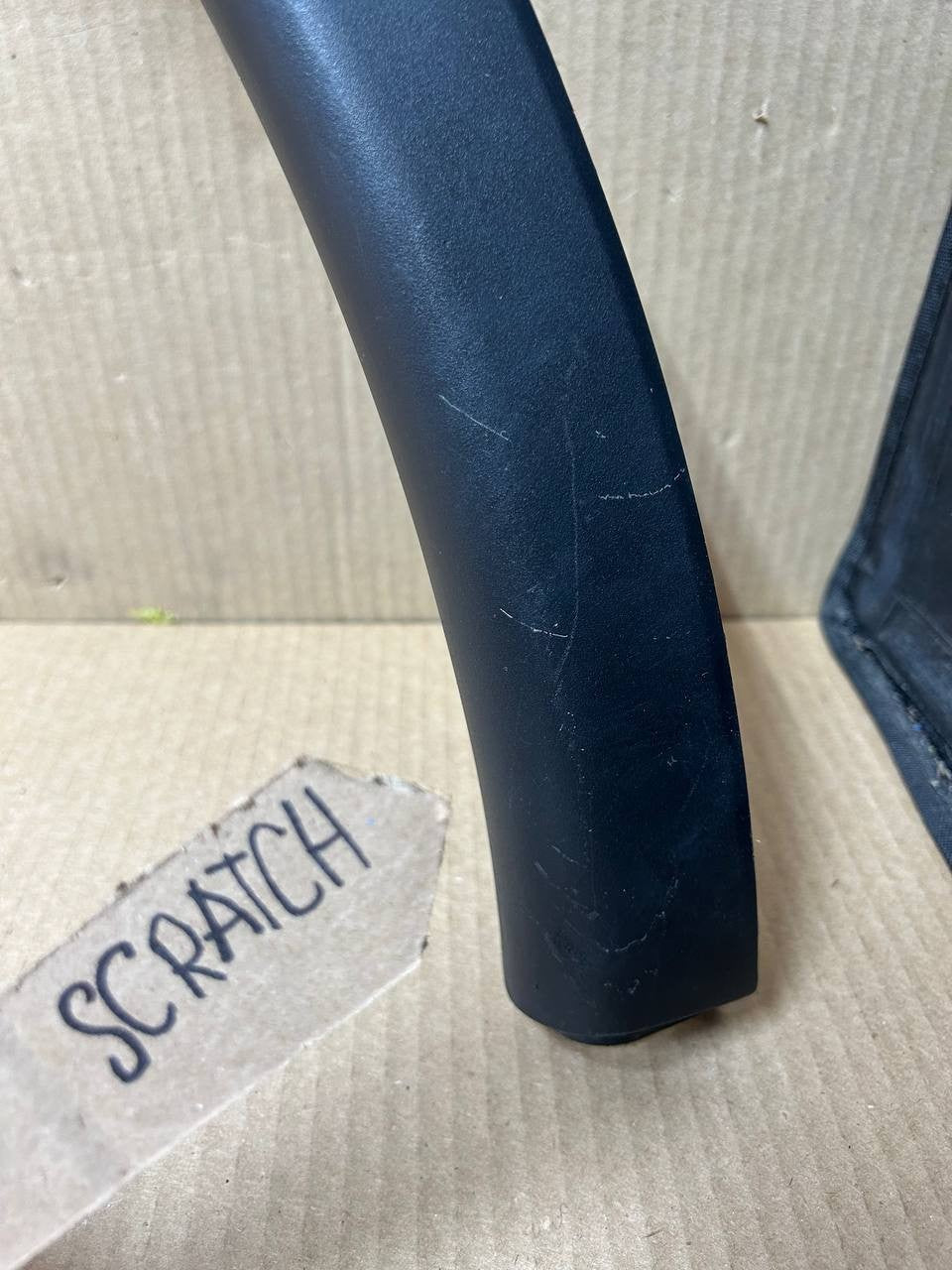 ✅ 20-24 Tesla Model Y Rear Left Wheel Fender Flare 1494187-00-C w/scratch
