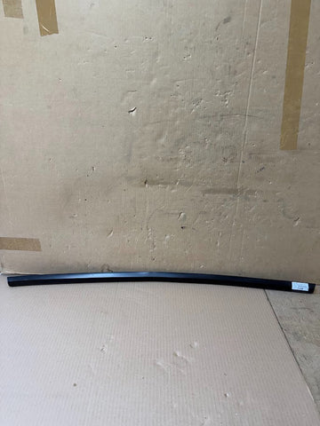✅17-23 Tesla Model 3 Rear LH/RH Outer Door Belt  Weatherstrip 1080745/47/bent