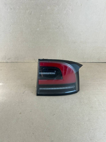 ✅ 21-24 Tesla Model X Right Passenger Outer Tail Light Lamp 1565497-00-C /crack