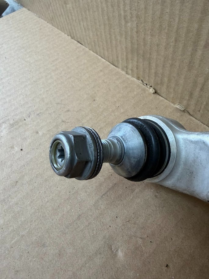 ✅ 17-23  Tesla model 3/Y Front Right Lower Control Arm OEM 1044359-00-A OEM