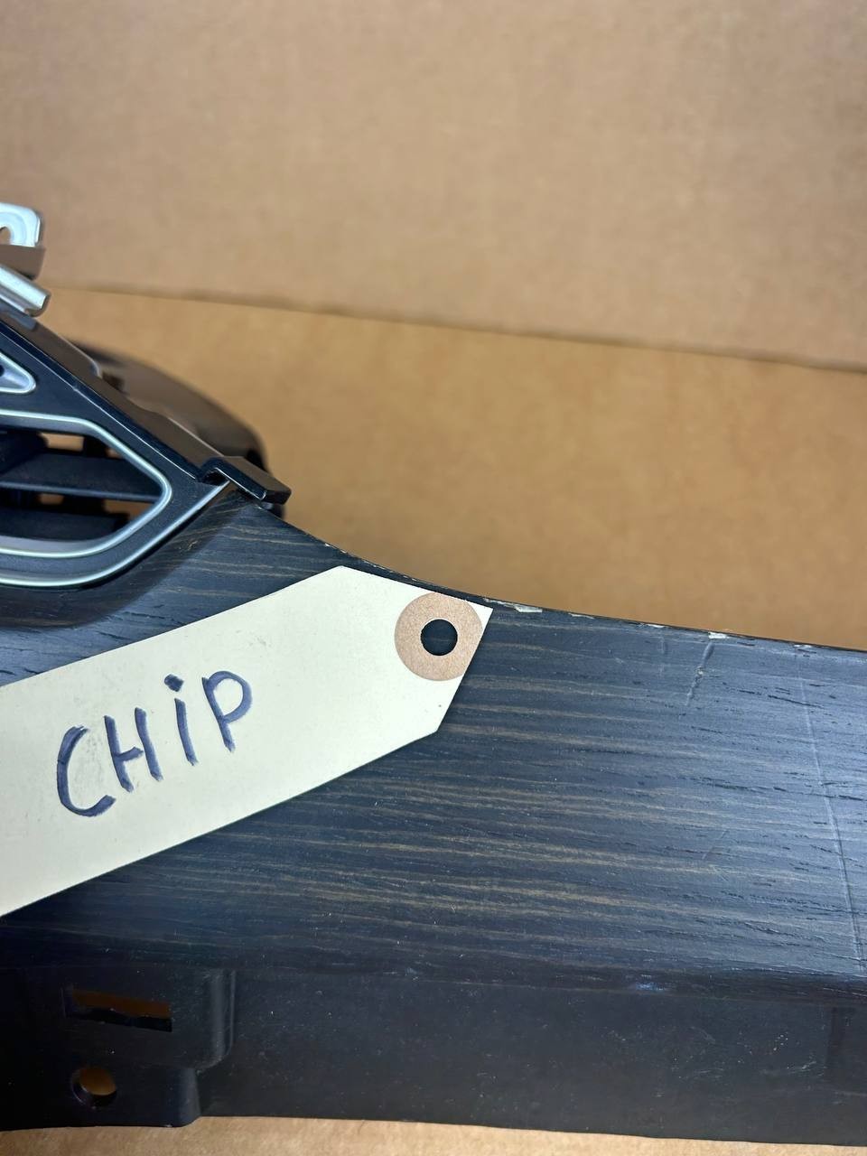 ✅OEM 2012-2020 Tesla Model S Right Vent Trim  1007821-OO-D/chip