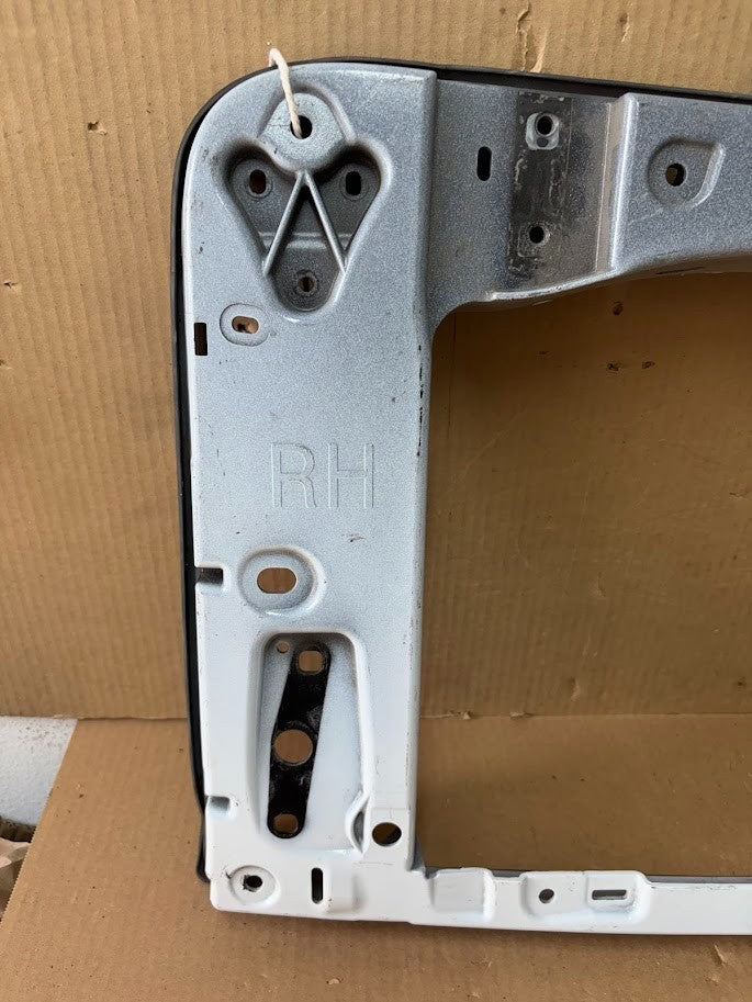 ✅ 2016-2025 Tesla Model X Rear Passenger Side Door Glass Frame Right 1028783-00