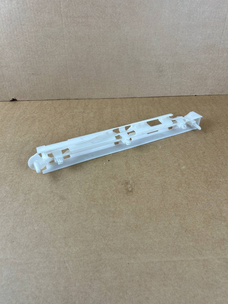 ✅17-23 Tesla Model 3 Front Right Side A Pillar Lower Bracket Trim OEM 1535936-00