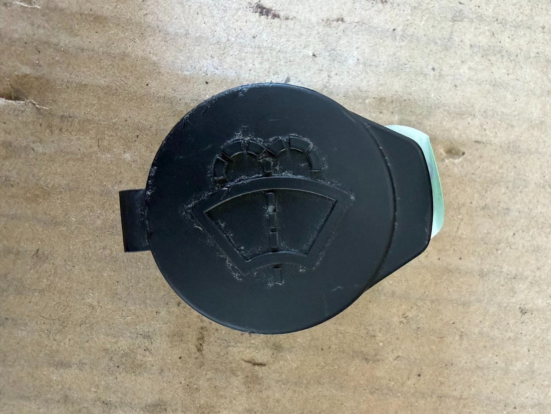 ✅Tesla Model 3 Highland/Y Juniper Bottle Cap Reservoir Tank Cover 1739232-00