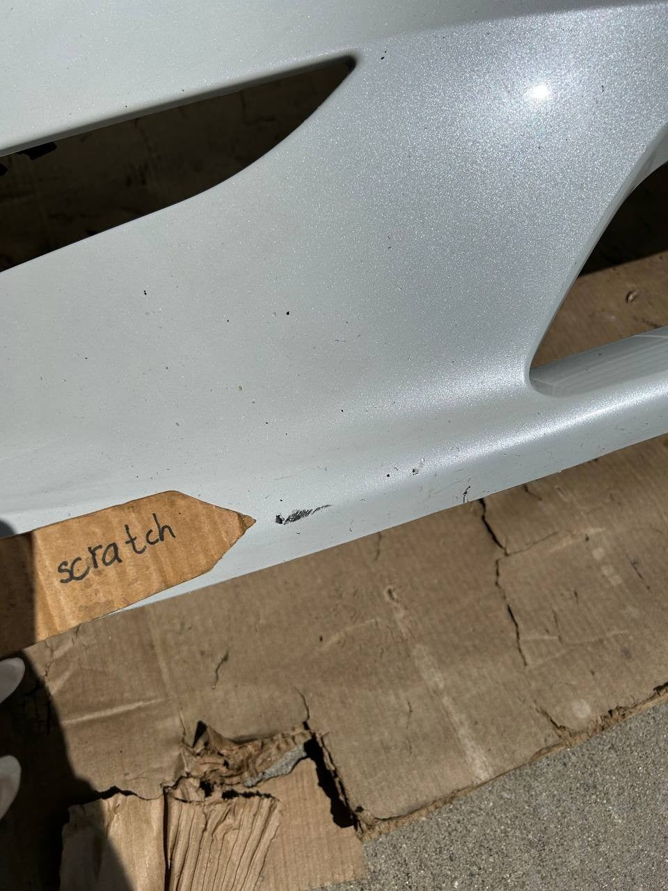 ✅ 20-24 Tesla Model Y Front Bumper Cover White No Sensor 1540100-17-E w/scratch